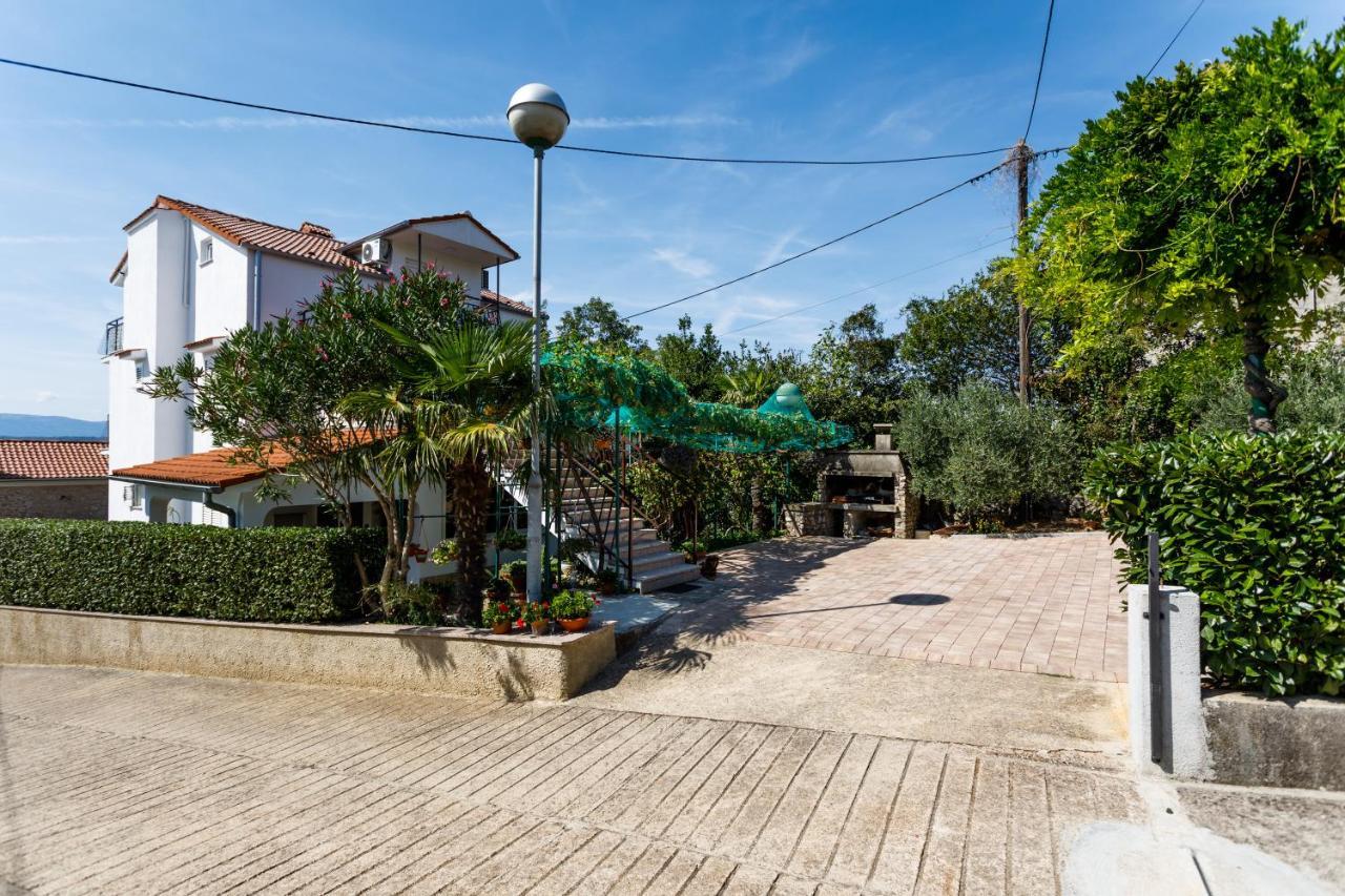 Apartment Gordana Malinska Exterior foto